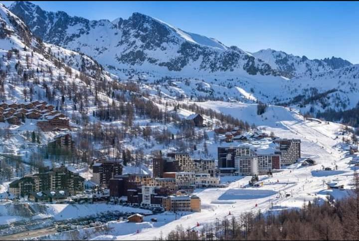 Joli T2, Centre, Parking Prive, Wifi, Local A Ski 이솔라 2000 외부 사진